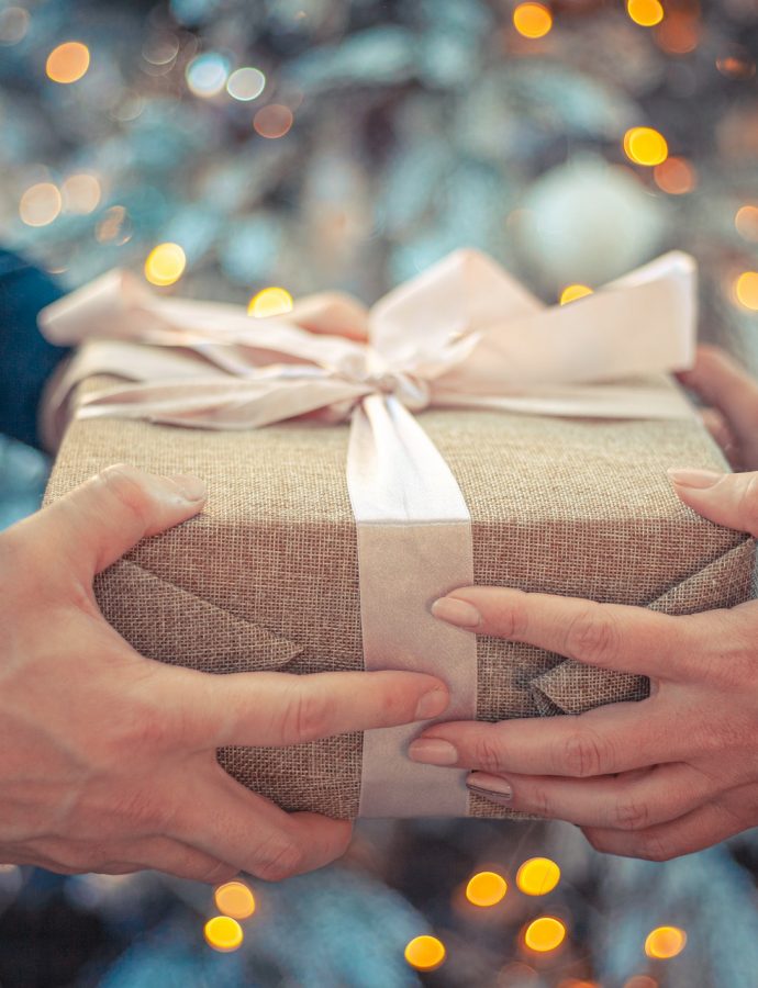 7 unique Gift Idea for Husband to buy under $50