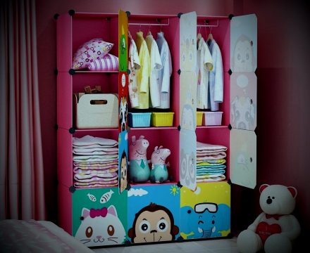 how to organize kids clothes