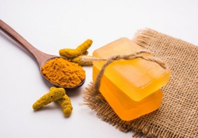 Golden Beauty: Unlocking the Benefits of Turmeric for Skin