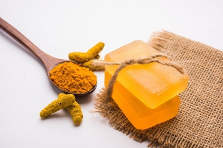 Golden Beauty: Unlocking the Benefits of Turmeric for Skin